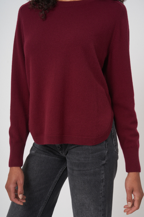 Knitted Pullover in Merlot