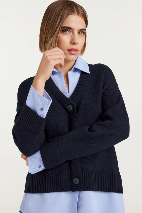 Megan Navy Pullover