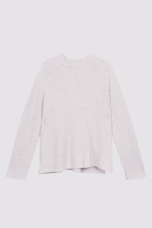 Knitted Pullover in Snow