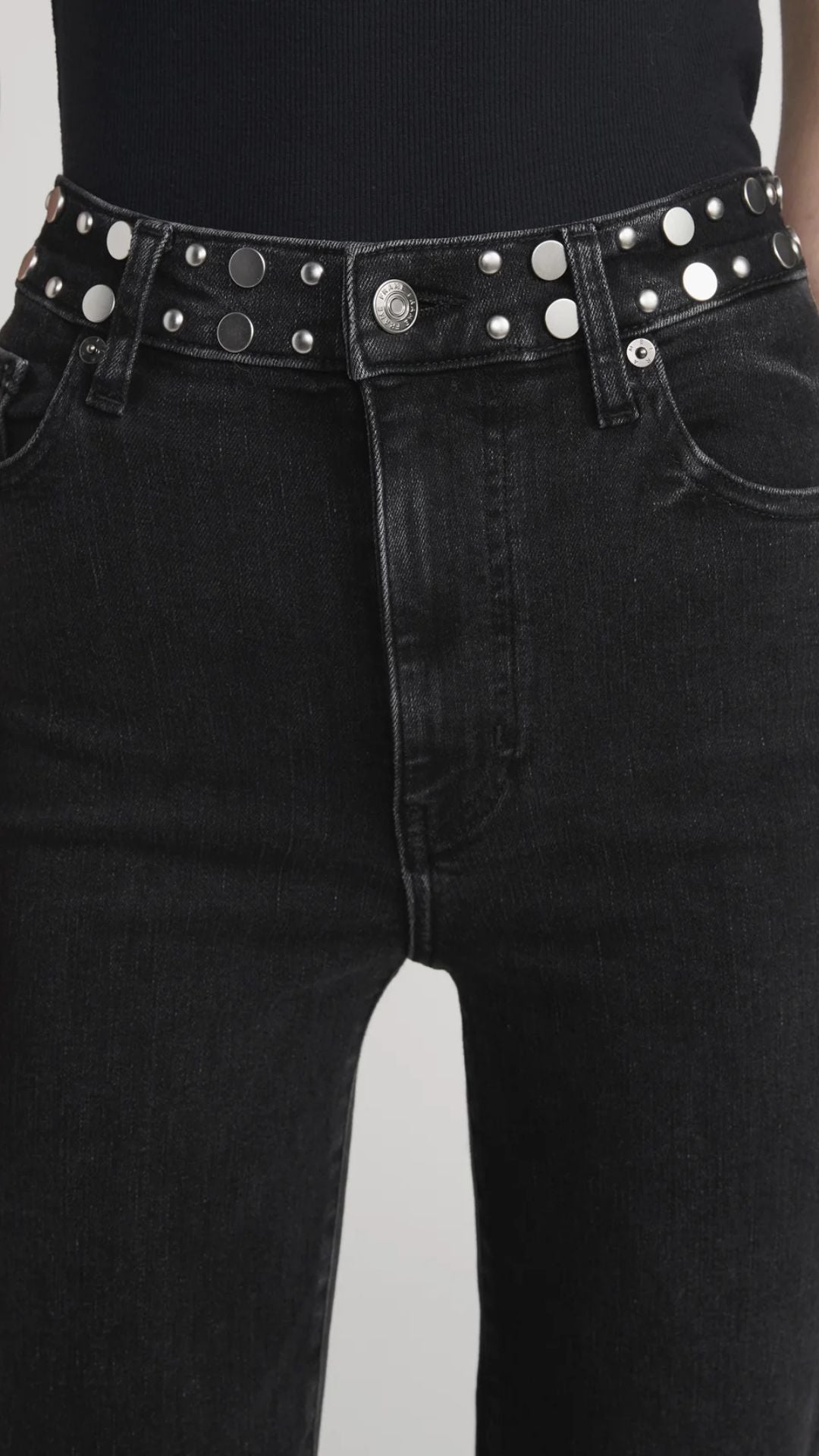 Le Sleek Straight - Studded Meteor