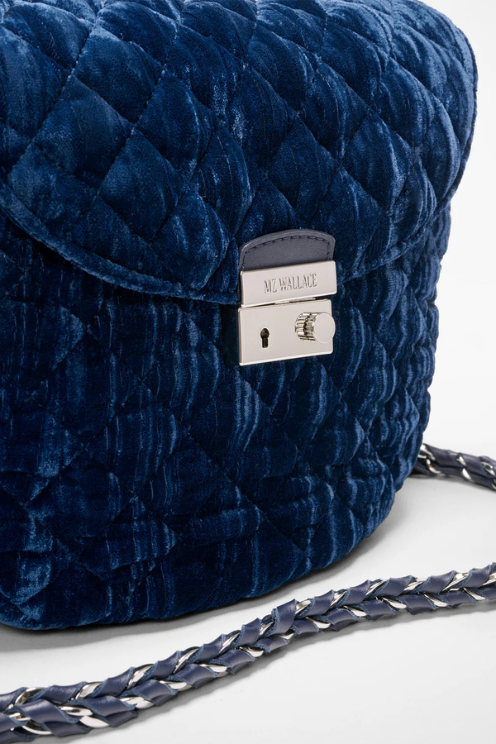 Midnight Velvet Crosby Lock Saddle