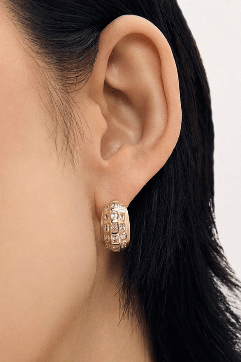 Gia Huggie Hoops