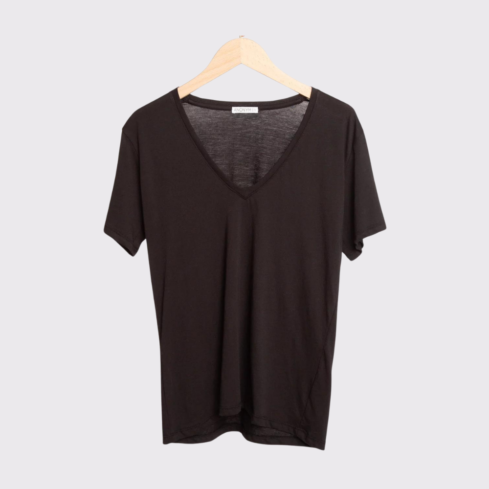 Anonym Romy V-Neck Tee in Black