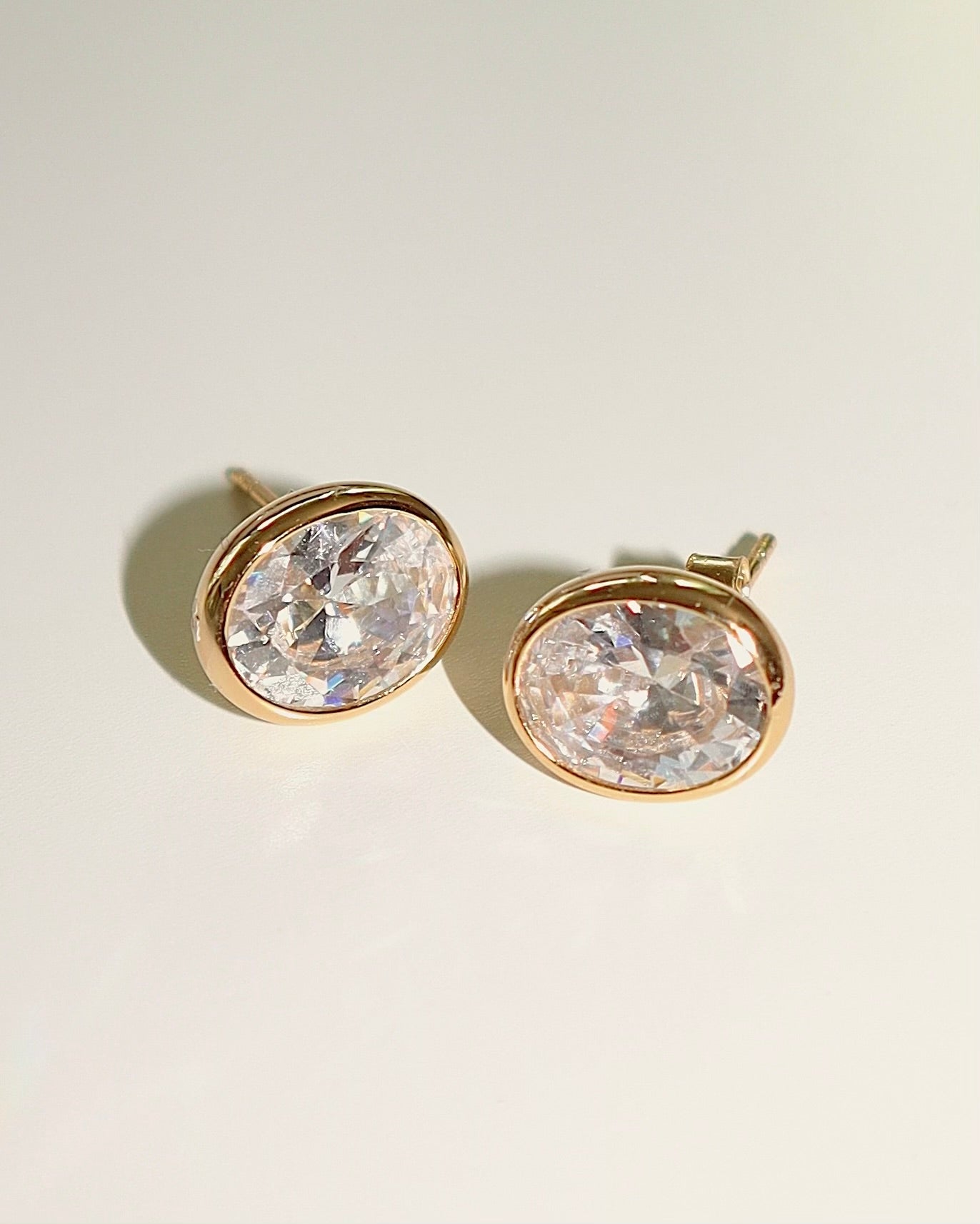 Bourbon Oval Studs