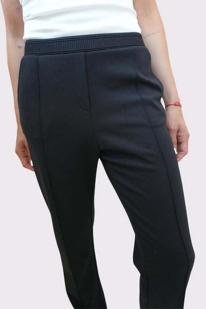 Slim Pull-On Pant