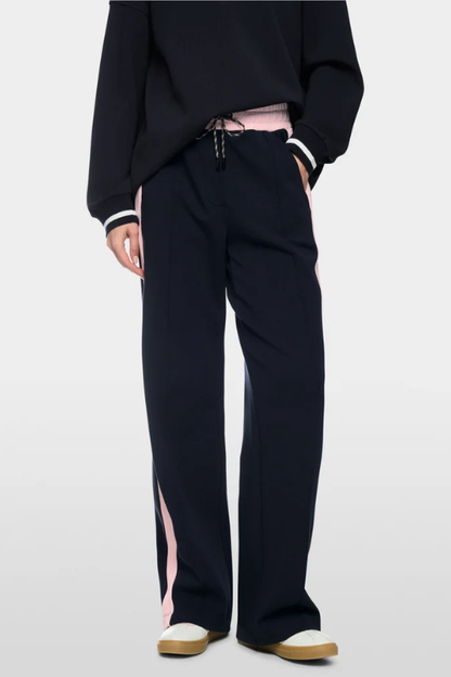 Wide-fit Leisure Pant