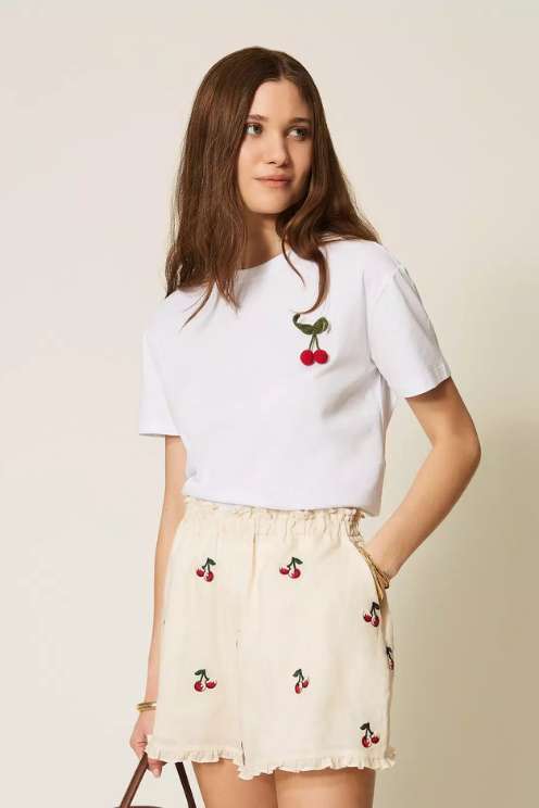 Cotton T-shirt with Cherry Broach