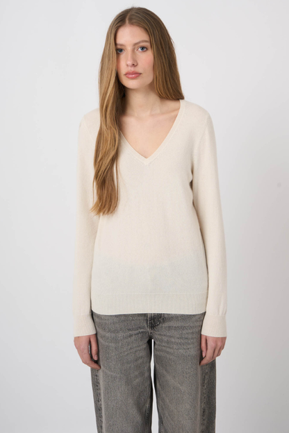 Essential 100% Cashmere V-neck Sweater