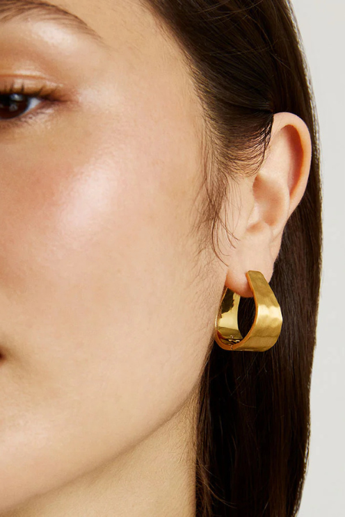 Mara Hinged Hoops