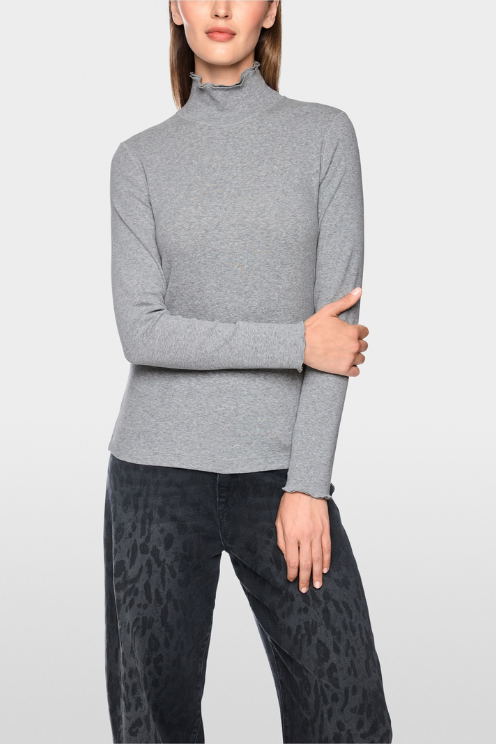 Fitted Turtleneck