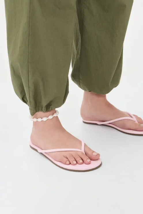 Tubular Lily - Powder Pink