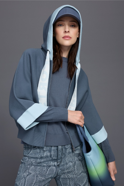Boxy Zip-up Sweater