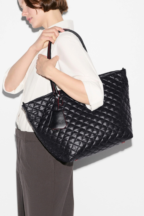 Black Medium Daily Tote