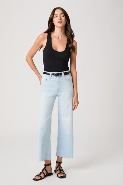 Anessa With Raw Hem - Motif
