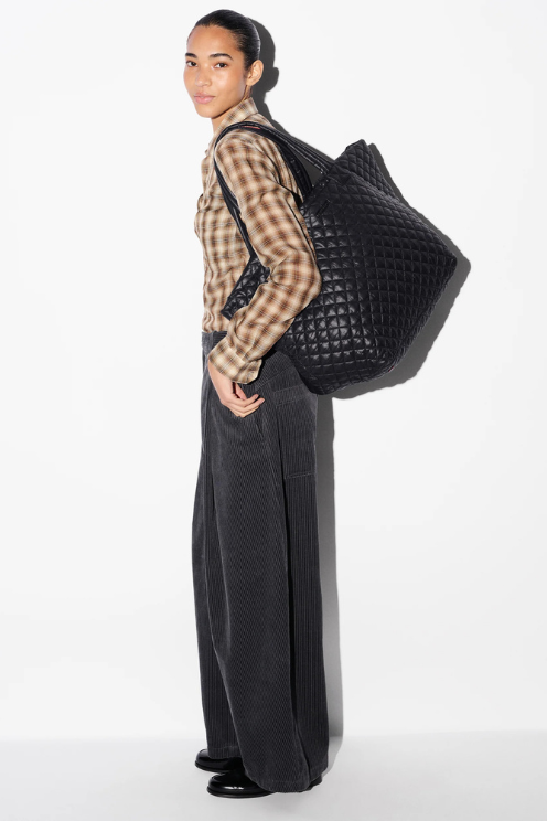Black Large Metro Tote Deluxe