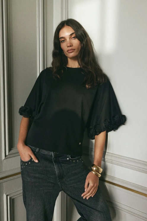 Rosette Tee