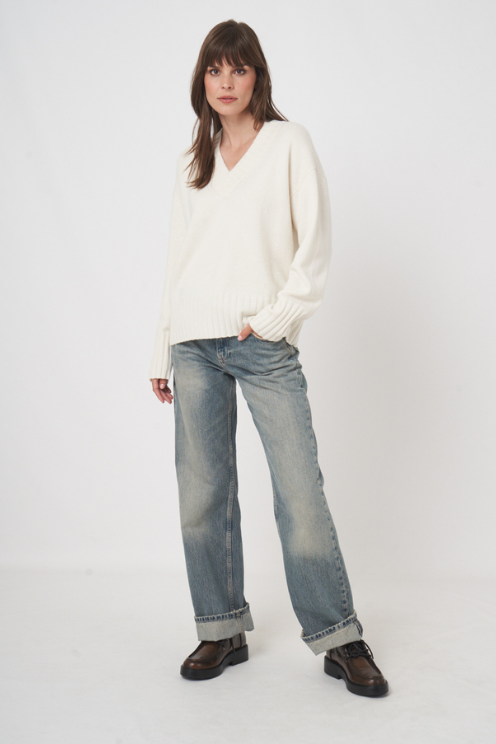 Knitted Pullover in Cream
