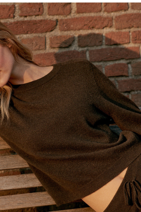 Knitted Pullover in Dark Brown