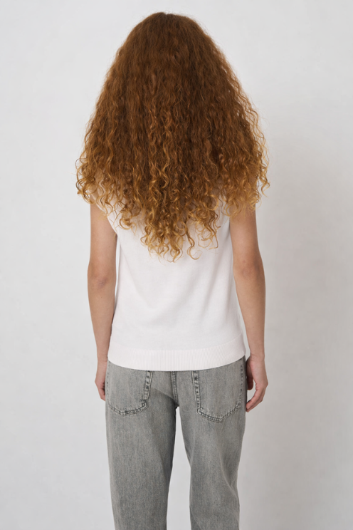 Sleeveless Knitted Pullover