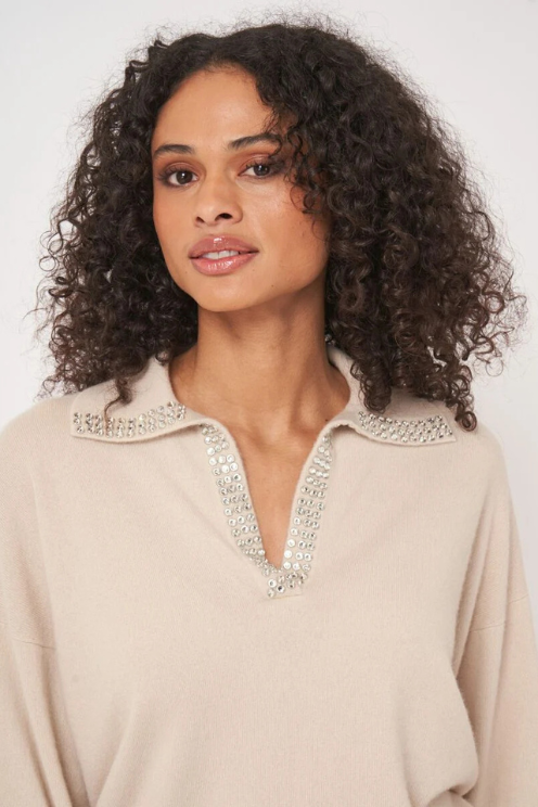 Loose Fit Cashmere Sweater w Embroidered Trim