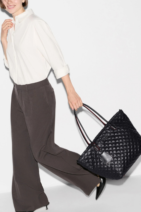 Black Medium Daily Tote