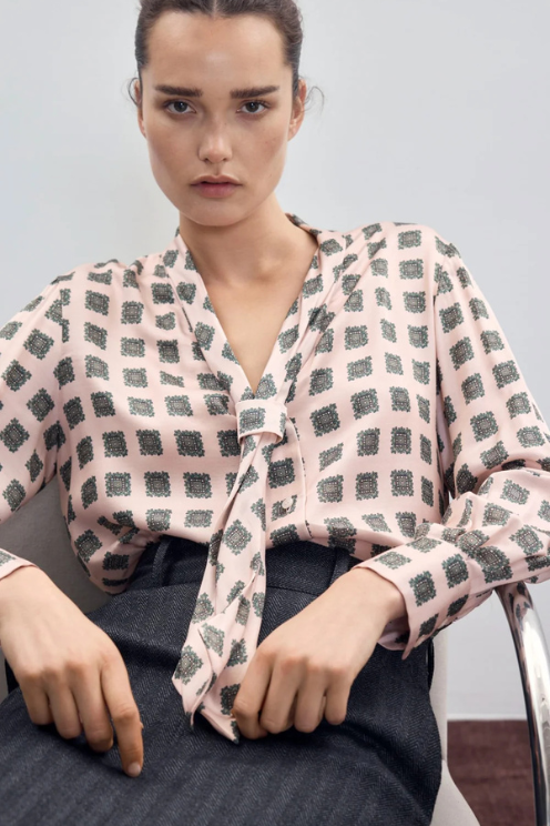 V-Necktie Blouse