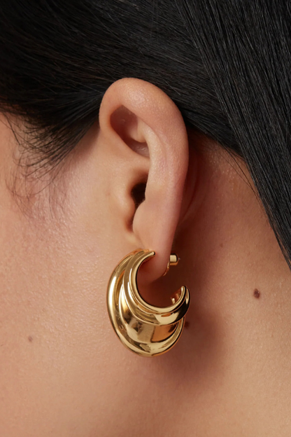 Leona Hoops