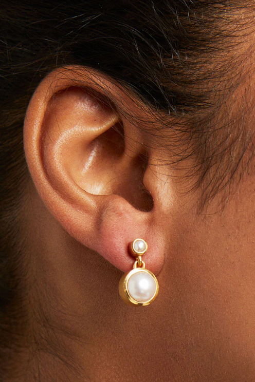 Signature Droplet Earring Pearl