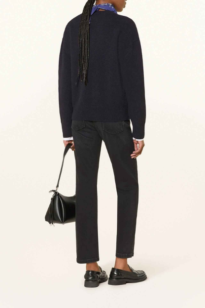 Piper Short - Modern Dark