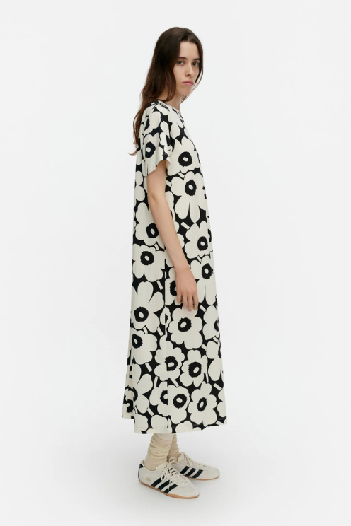 Pisteinen Unikko Dress
