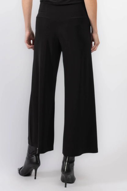 Short Straight Leg Pull on Pant