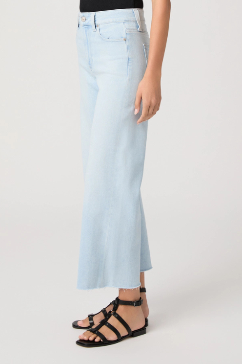 Anessa With Raw Hem - Motif