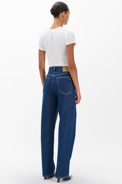 Logan Wide-Leg Jeans Featherweight in Wellbrook