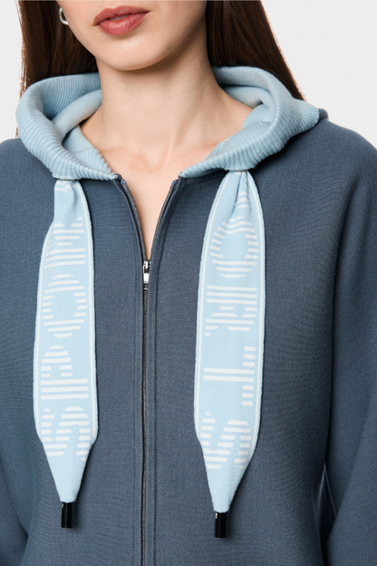 Boxy Zip-up Sweater