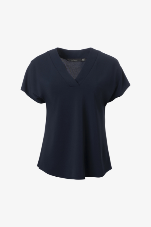 Basic V-neck Tee