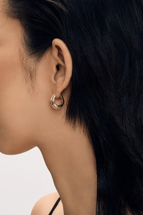 Gia Huggie Hoops