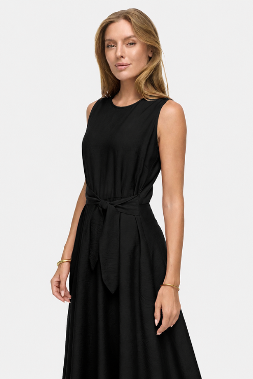 Sleeveless Midi dress