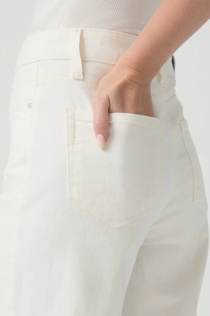 Anessa 31" Wide Leg Jean