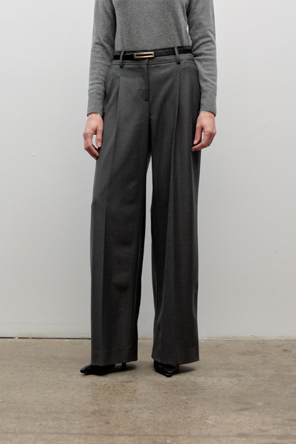 Wide Leg Pleated Pant