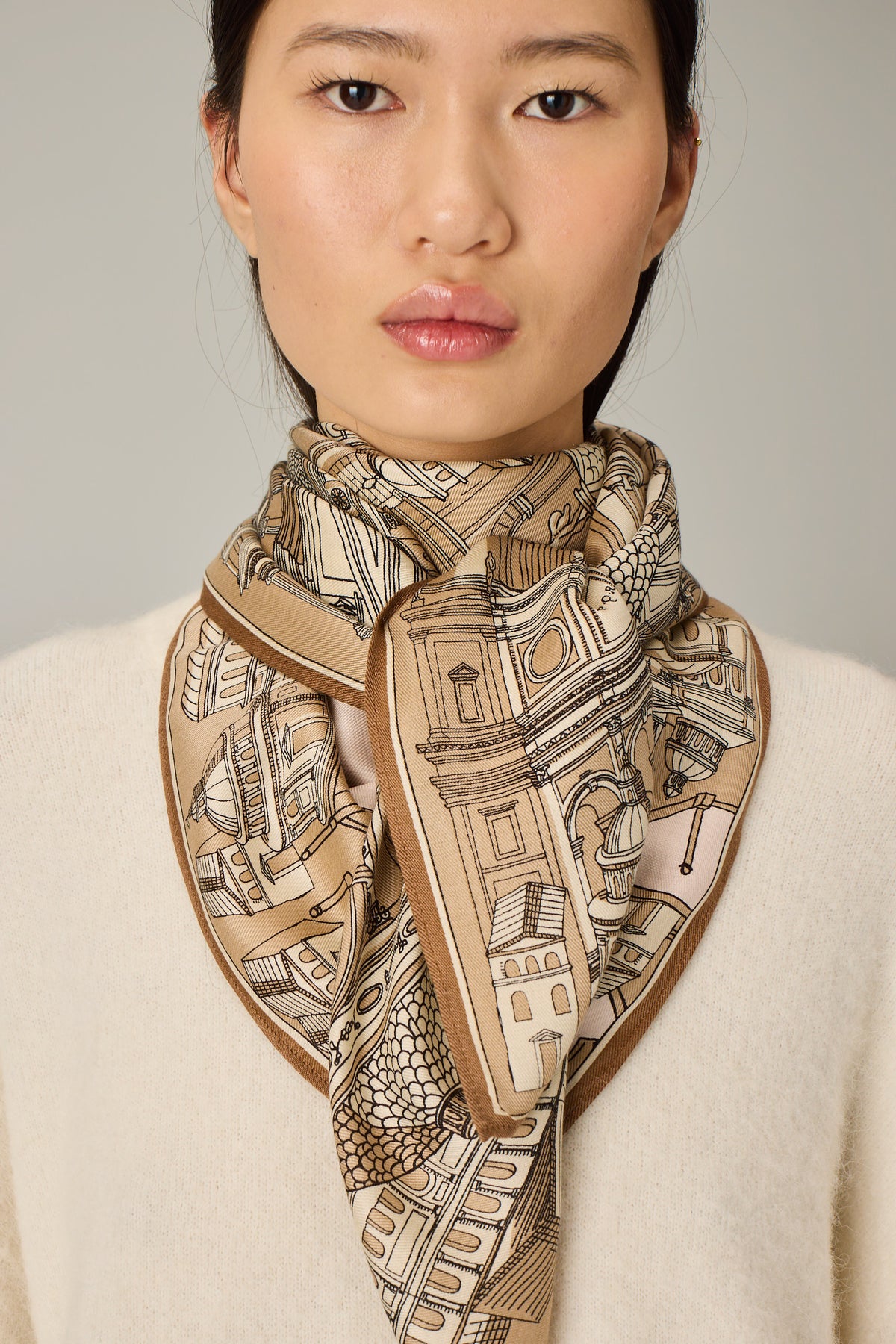 SQUARE / CARRE 100 ROMA BEIGE/BEIGE