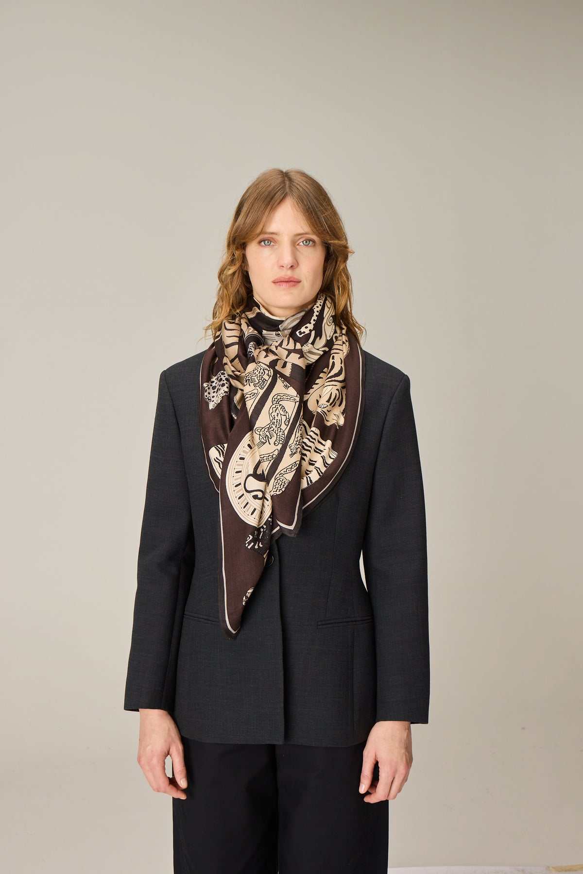 SQUARE / CARRE 130 COLLECTIONNEUR BLACK/NOIR