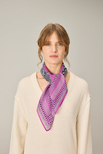 SQUARE / CARRE 70 CHOUETTE PURPLE/VIOLET