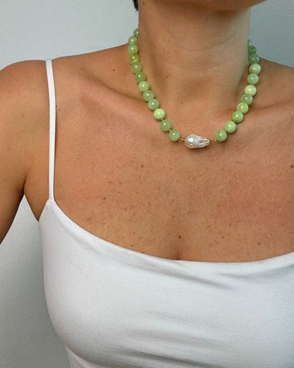 Light Green Jade Baroque Collar