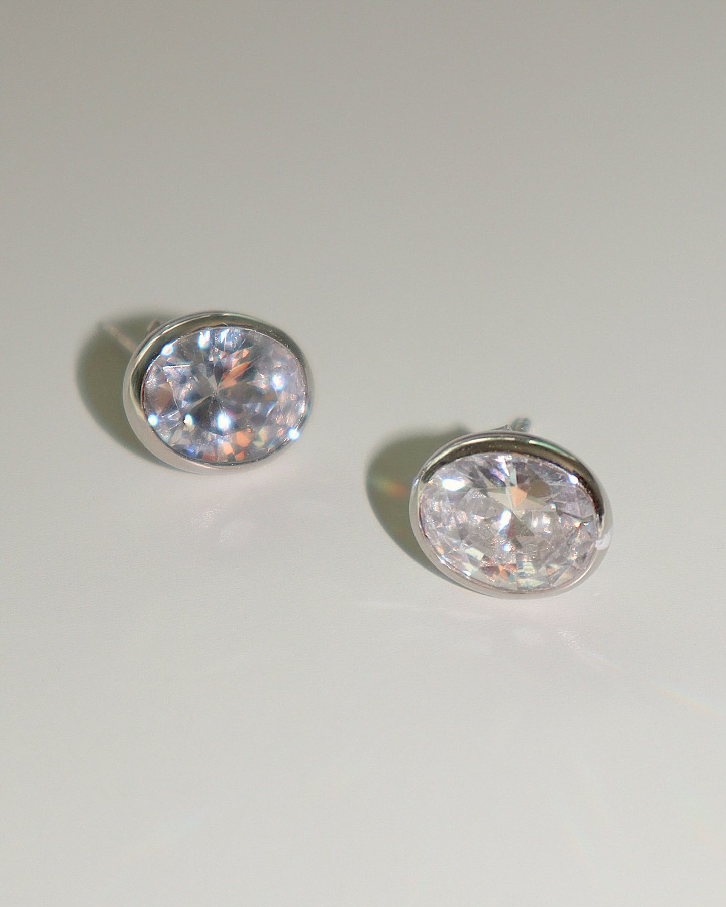 Bourbon Oval Studs